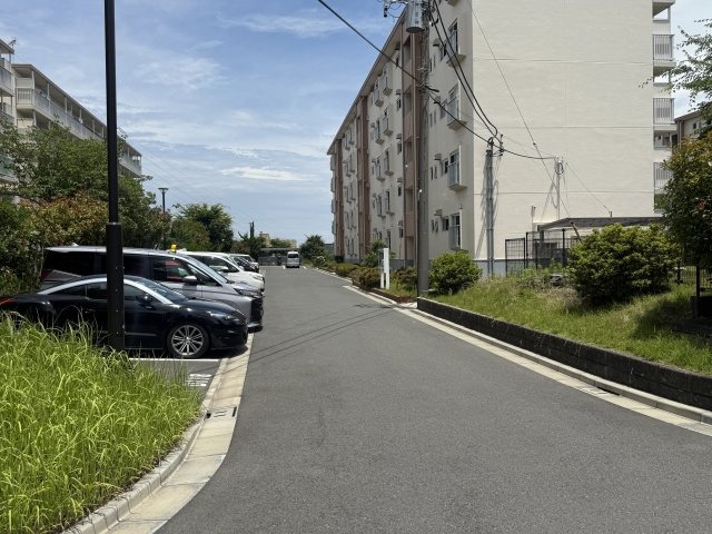 14/14 駐車場