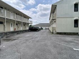 2/2 駐車場