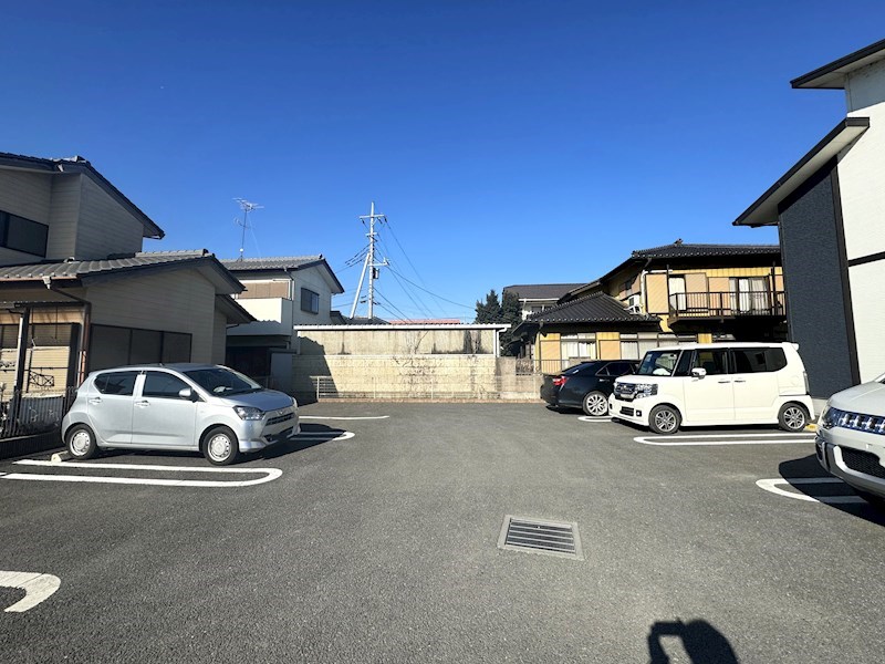 3/3 駐車場