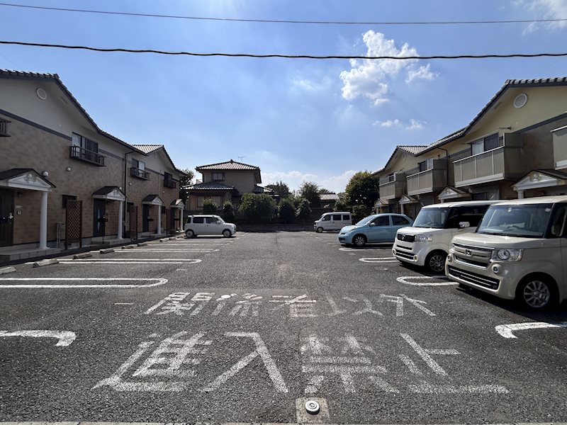 3/3 駐車場