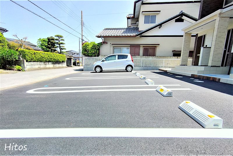 2/2 駐車場