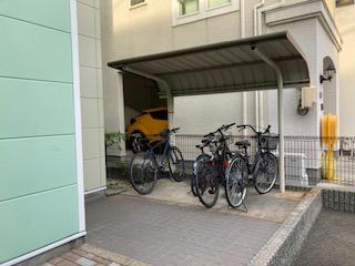 13/13 駐車場