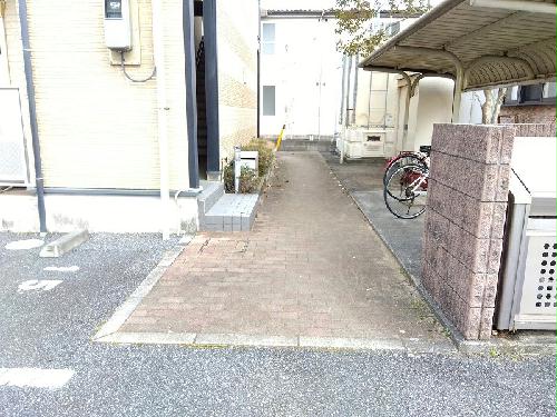 14/15 エントランス