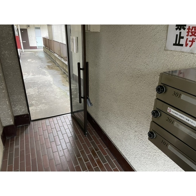 21/21 エントランス