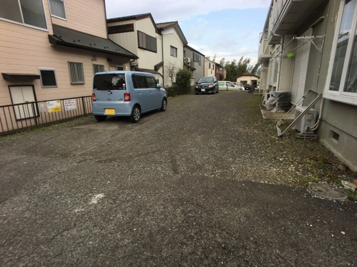 2/3 駐車場