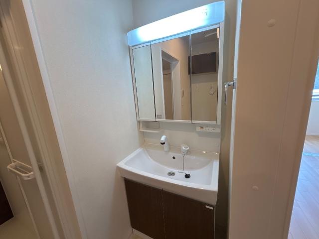 17/27 洗面