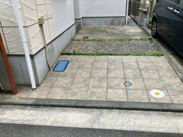 18/18 駐車場