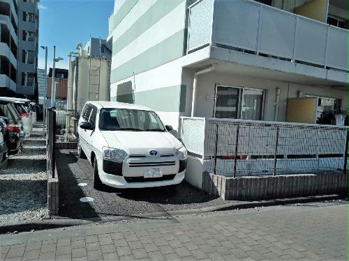 14/14 駐車場