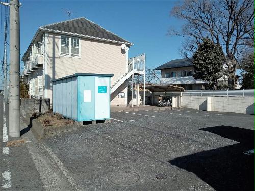 14/14 駐車場