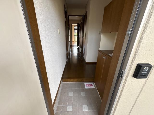 13/29 玄関