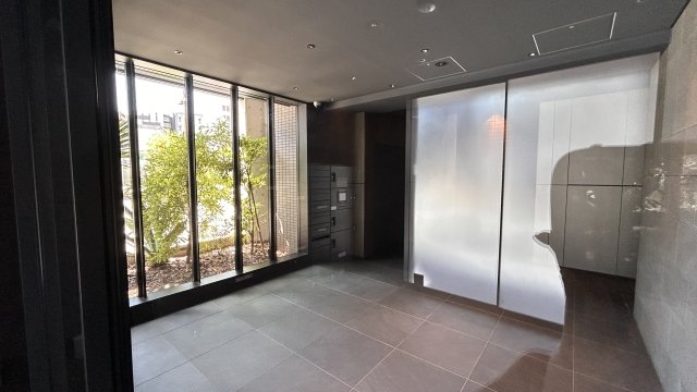 3/4 エントランス