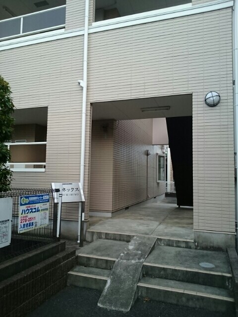 14/20 エントランス