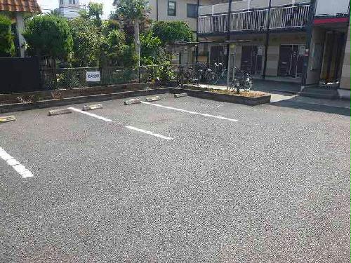 3/3 駐車場