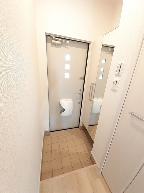 5/20 玄関