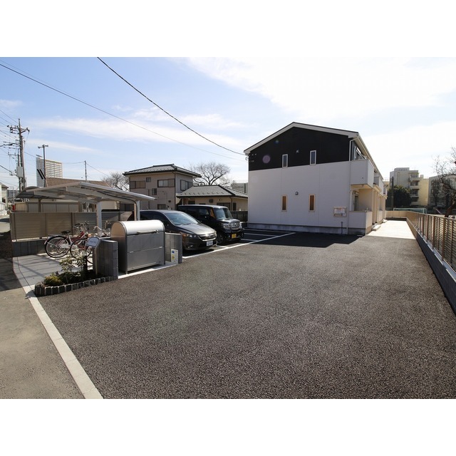 14/21 駐車場