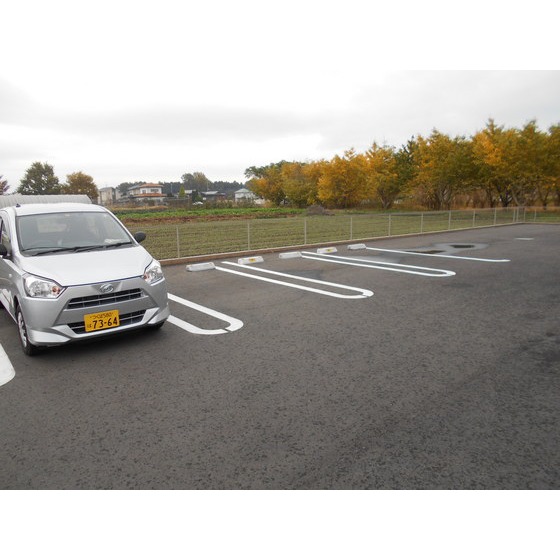 22/22 駐車場