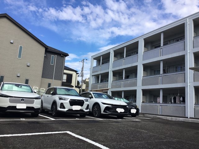 23/29 駐車場