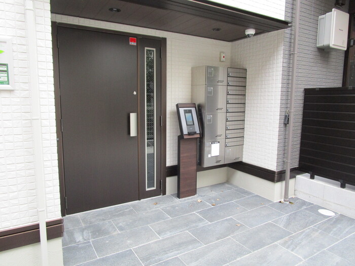 19/20 エントランス
