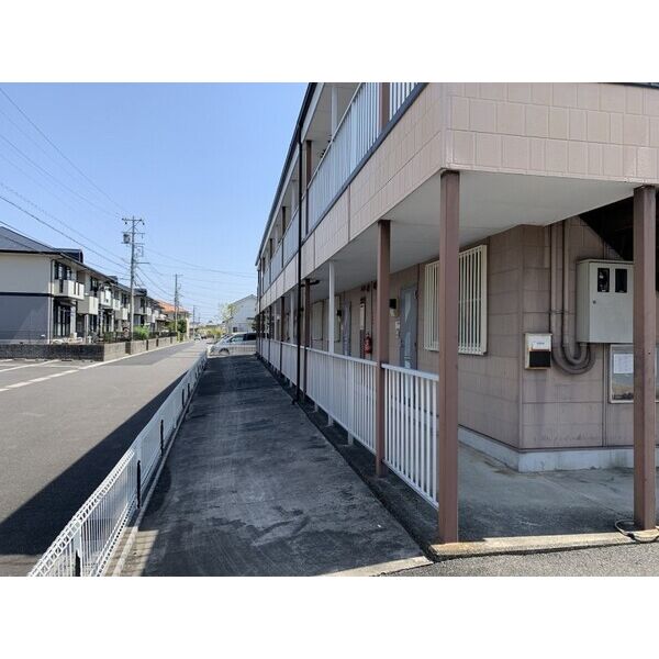 2/4 エントランス