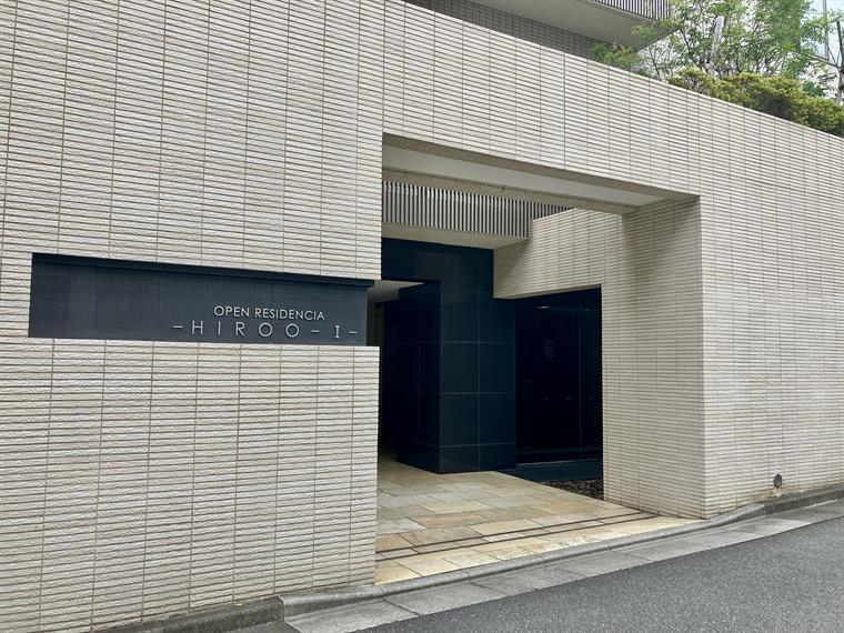 15/15 エントランス