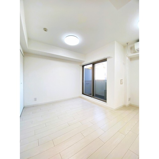 22/22 室内