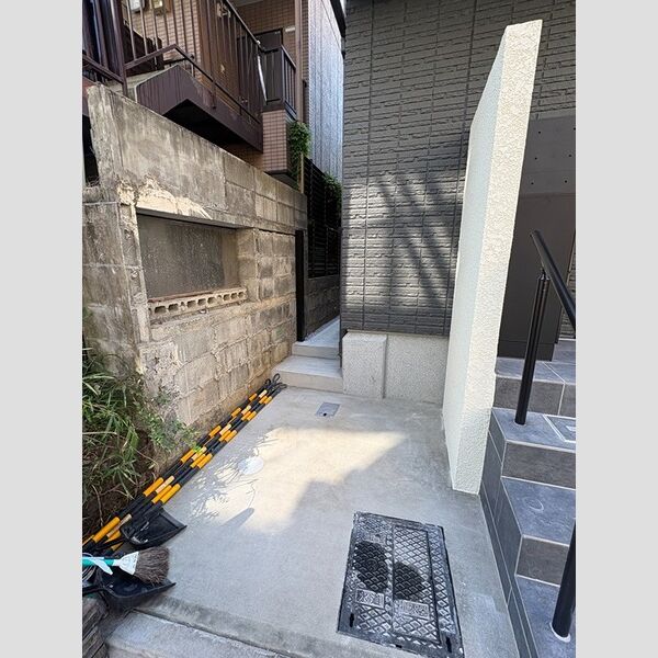 15/15 駐車場