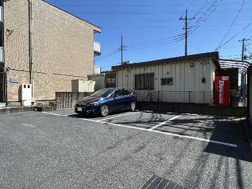 14/14 駐車場