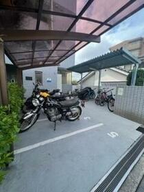 15/19 エントランス