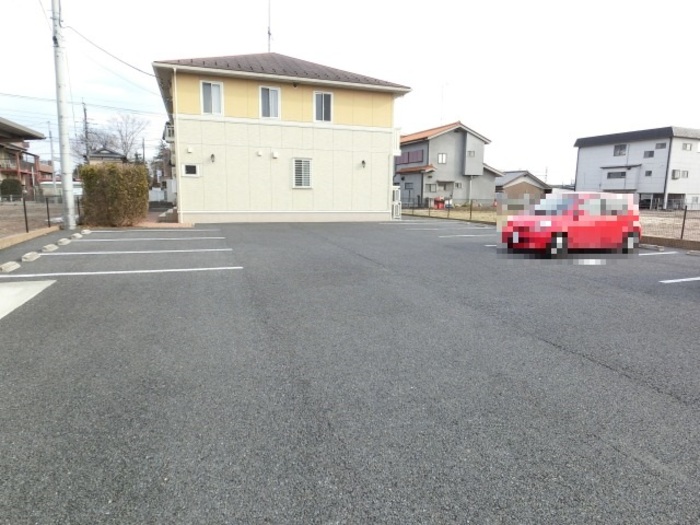 20/27 駐車場