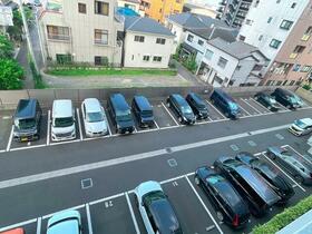 16/16 駐車場