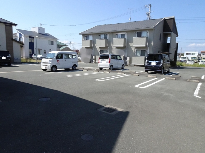 20/20 駐車場