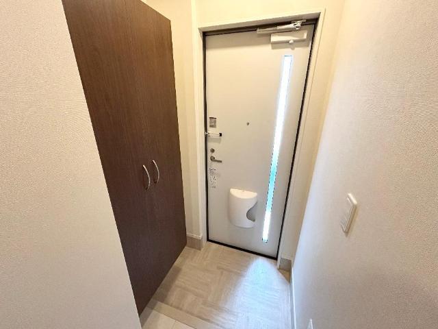 14/27 玄関