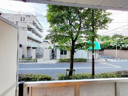 14/14 エントランス