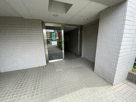 2/2 エントランス