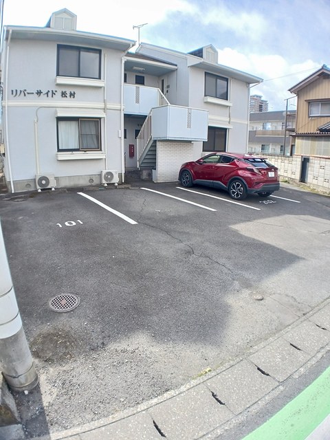 14/20 駐車場