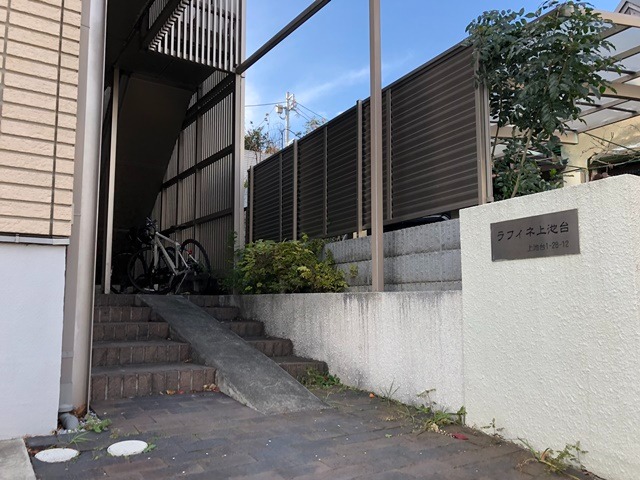 2/5 エントランス