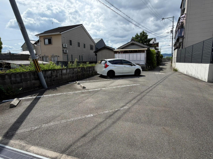 2/2 駐車場
