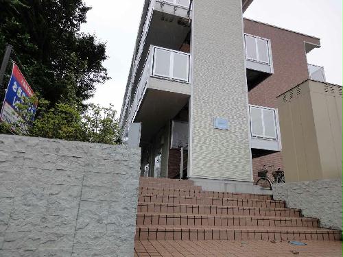 14/14 エントランス