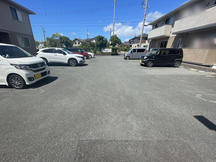 14/17 駐車場