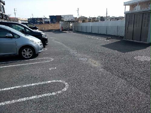 14/21 駐車場
