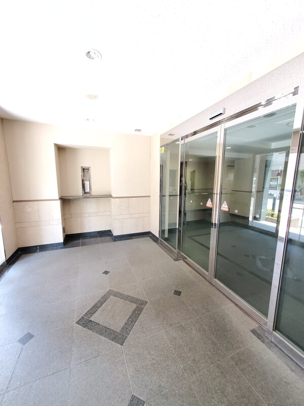 8/8 エントランス