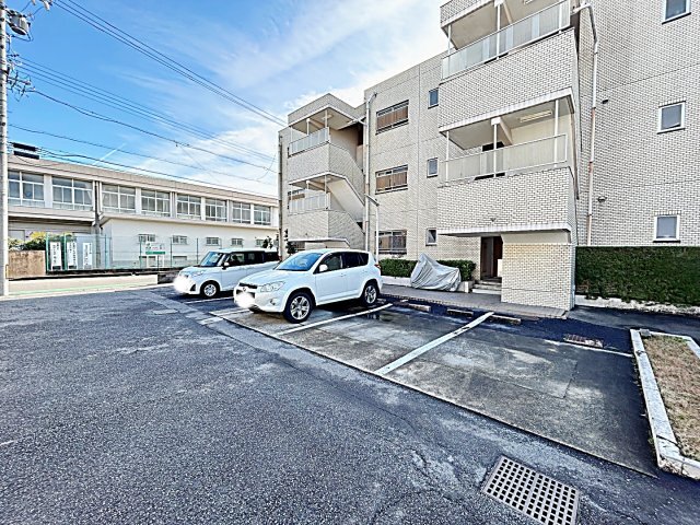 21/21 駐車場