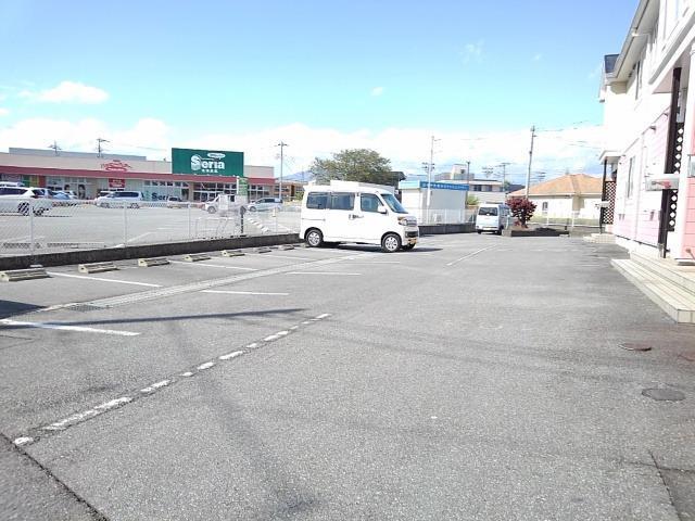 2/8 駐車場