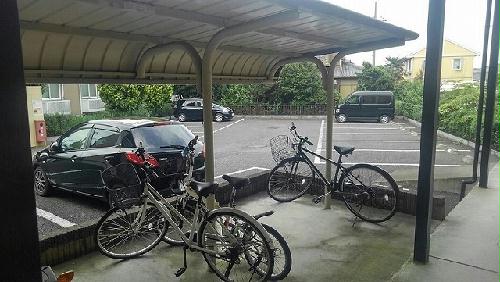 13/13 駐車場