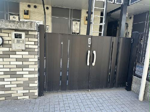 2/2 エントランス