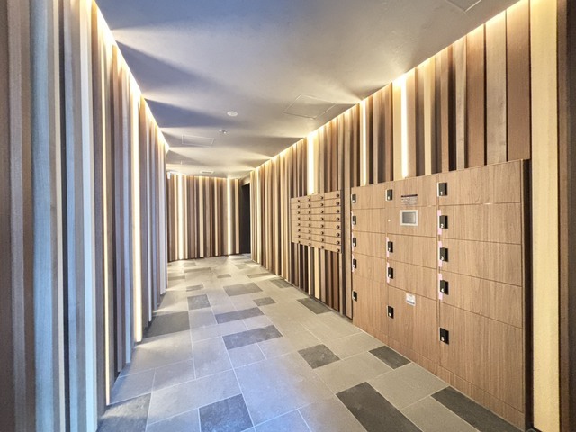 14/20 エントランス