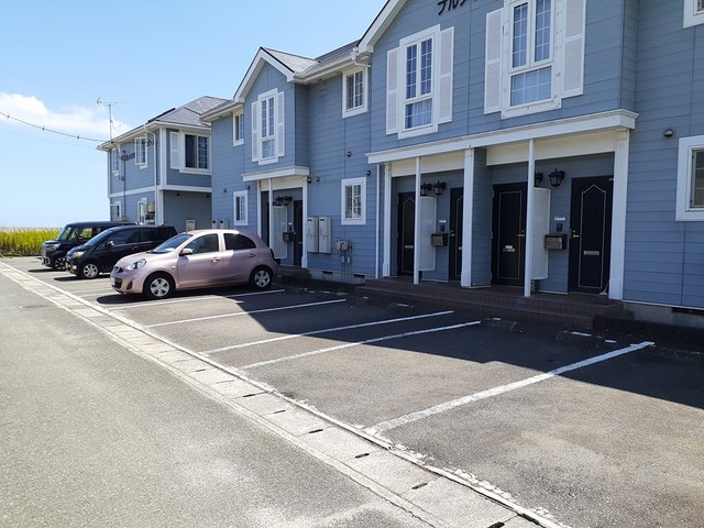14/20 駐車場