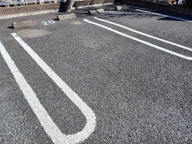 14/20 駐車場