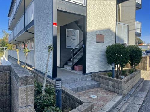 13/14 駐車場