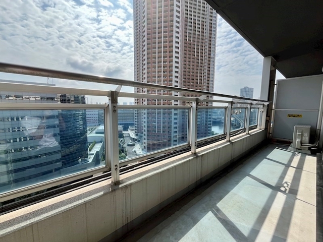 18/30 バルコニー
